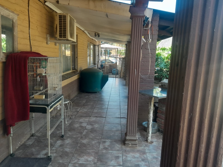 4 Bedroom Property for Sale in Oos Einde North West
